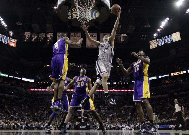 Με το δεξί στα πλέι οφ Σπερς, Χιτ, Ιντιάνα και Οκλαχόμα